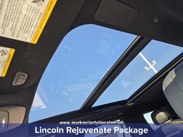 New 2027 Lincoln Navigator Reserve w/ Jet Appearance Package AWD/4WD image 10