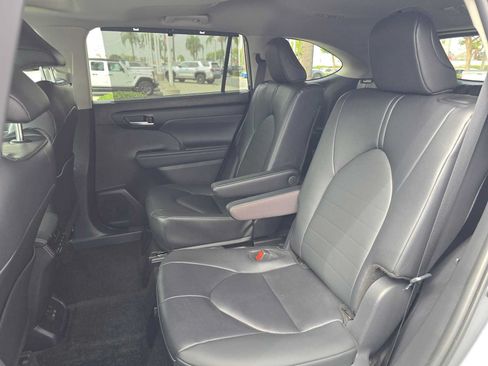 Used 2026 Toyota Highlander XLE AWD/4WD image 21
