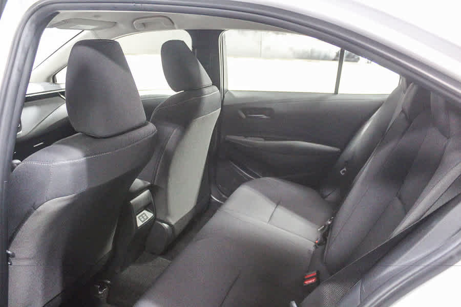 Used 2024 Toyota Corolla LE FWD image 19