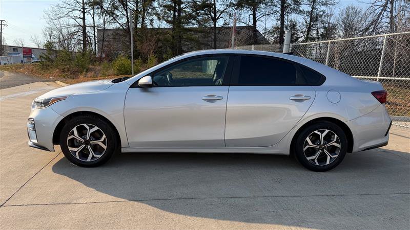 Used 2021 Kia Forte LXS FWD image 2