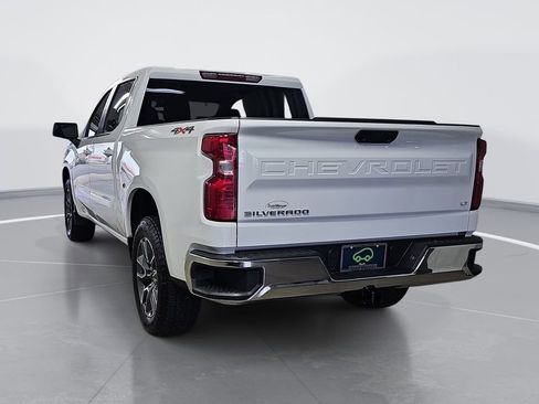 Used 2024 Chevrolet Silverado 1500 LT AWD/4WD image 6