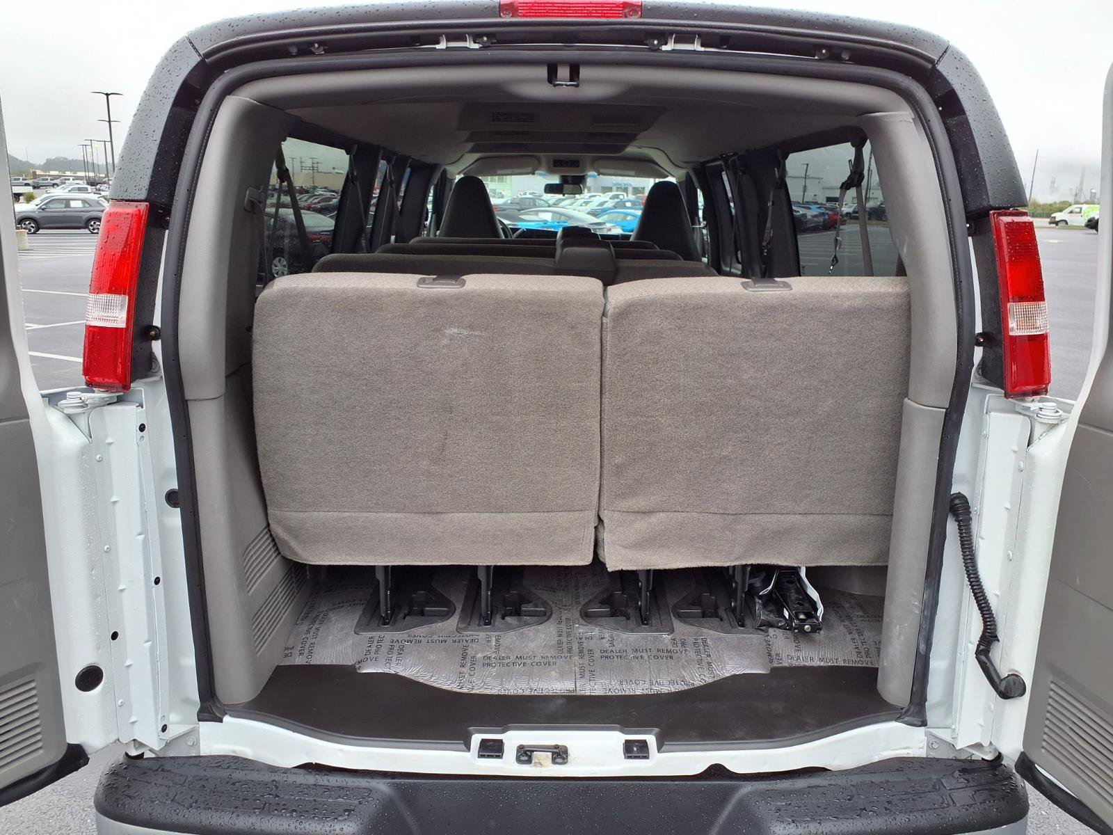 Used 2026 GMC Savana 3500 LT w/ LT Preferred Equipment Group RWD image 25