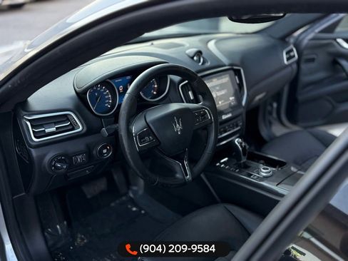 Used 2018 Maserati Ghibli image 27
