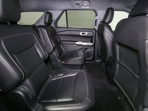 Used 2023 Ford Explorer XLT w/ Equipment Group 202A image 19