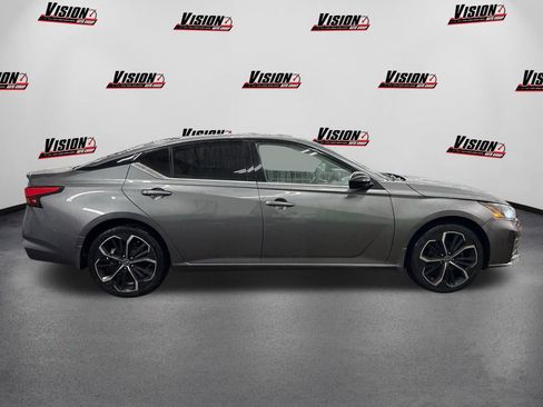 Used 2023 Nissan Altima 2.5 SR image 4