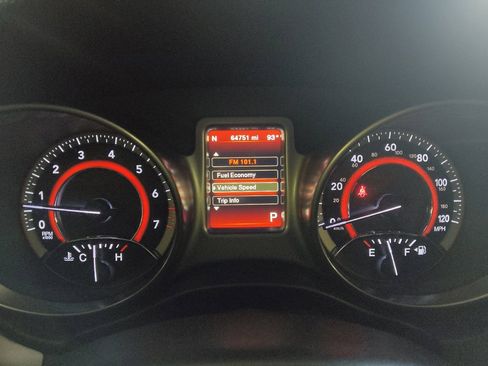 Used 2019 Dodge Journey Crossroad FWD image 23