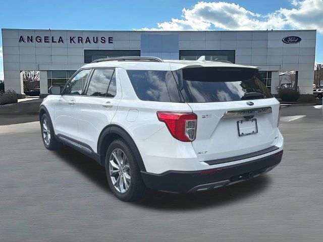 Used 2020 Ford Explorer XLT w/ Equipment Group 202A RWD image 6