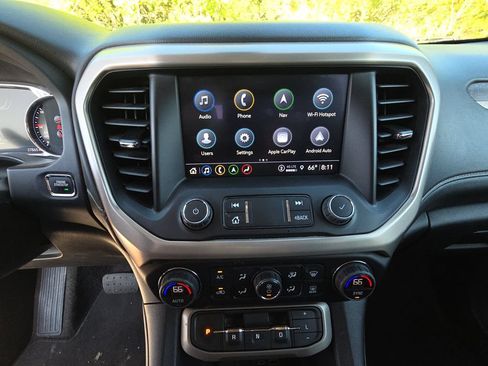 Used 2023 GMC Acadia Denali FWD image 10