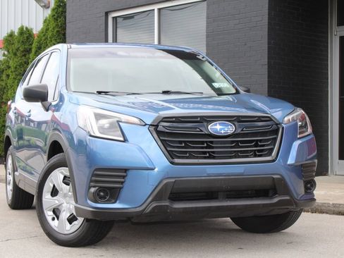 Used 2023 Subaru Forester AWD/4WD image 3