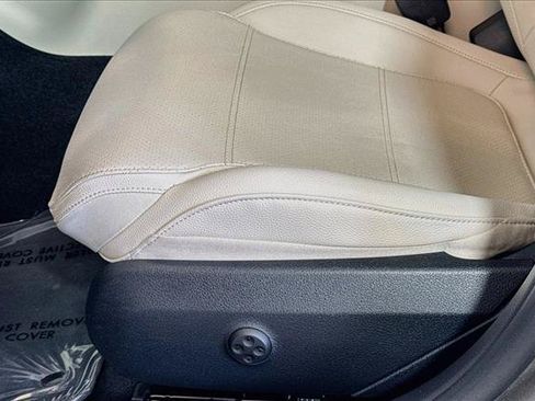 Used 2024 Mercedes-Benz C 300 Sedan image 18