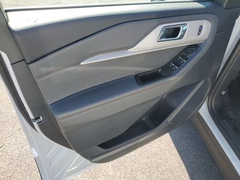 New 2026 Ford Explorer Active image 11