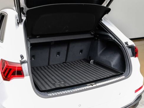 Used 2024 Audi Q3 2.0T Premium Plus w/ Premium Plus Package image 57