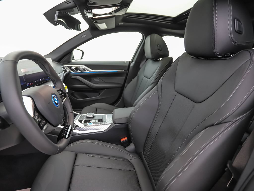 Used 2026 BMW i4 xDrive40i w/ Parking Assistance Package AWD/4WD image 11