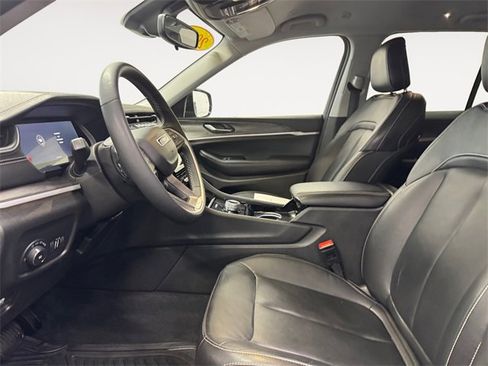 Used 2023 Jeep Grand Cherokee Limited w/ MOPAR Finishing Package image 7