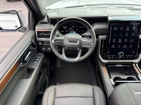 New 2026 GMC Yukon XL Denali w/ Denali Reserve Package AWD/4WD image 28