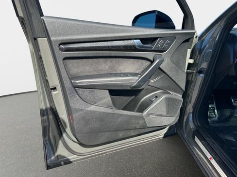 Used 2023 Audi SQ5 Premium Plus w/ Premium Plus Package image 17