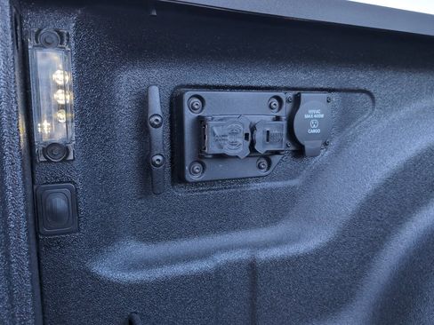 New 2025 RAM 2500 Limited image 34