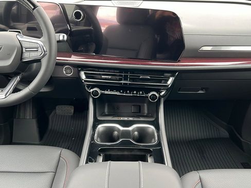 New 2026 Chevrolet Traverse Z71 image 14