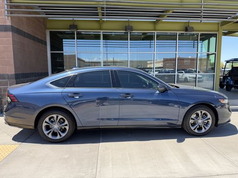 Used 2023 Honda Accord EX-L image 9