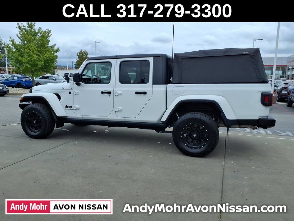 Used 2022 Jeep Gladiator Sport AWD/4WD image 5