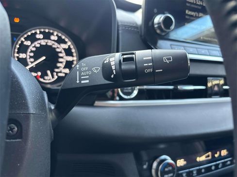 Used 2024 Mitsubishi Outlander SE image 26