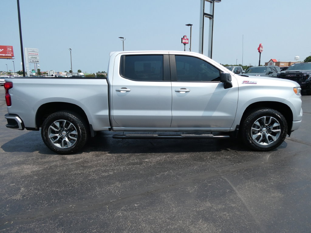 Certified 2022 Chevrolet Silverado 1500 RST AWD/4WD image 4