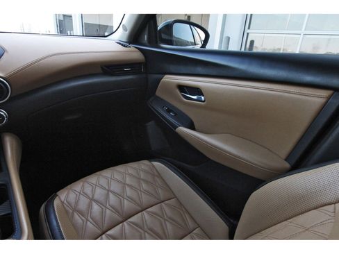 Used 2024 Nissan Sentra SV w/ SV Premium Package image 13