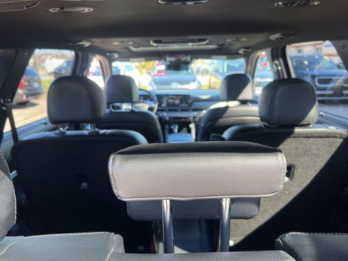 Used 2023 Kia Telluride EX X-Line image 13