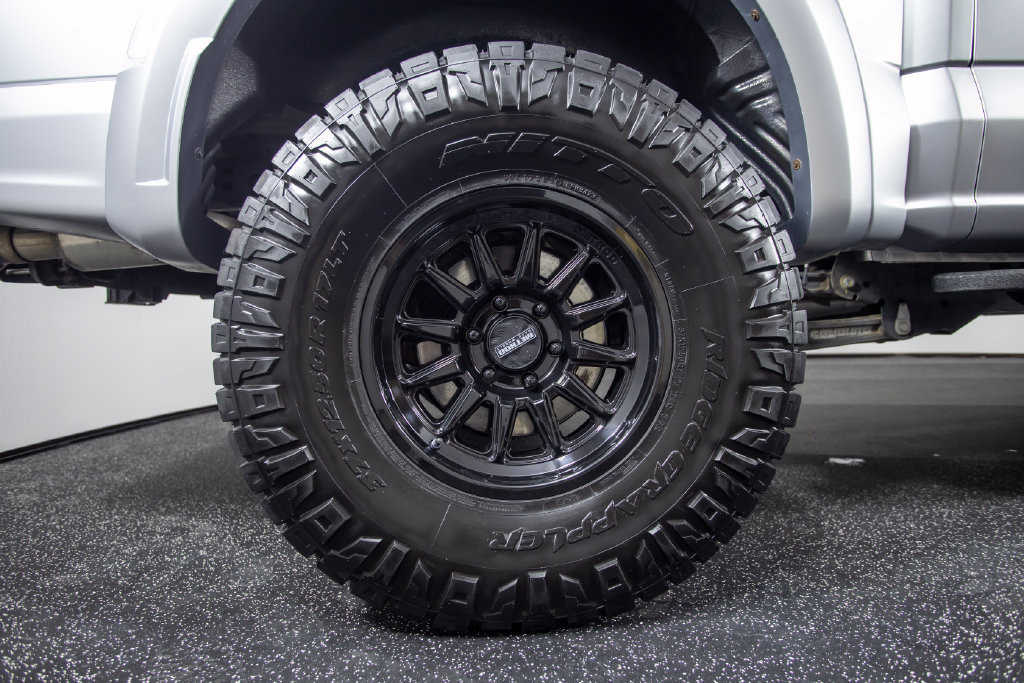 Used 2023 Ford F150 Raptor w/ Equipment Group 802A Raptor R AWD/4WD image 27