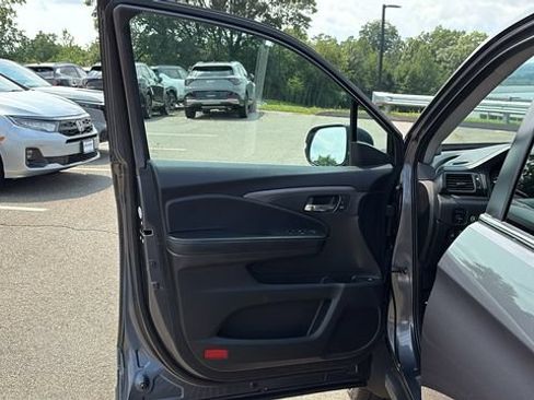 Used 2023 Honda Ridgeline RTL image 8
