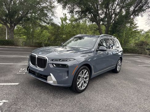 Certified 2026 BMW X7 xDrive40i w/ Premium Package image 8