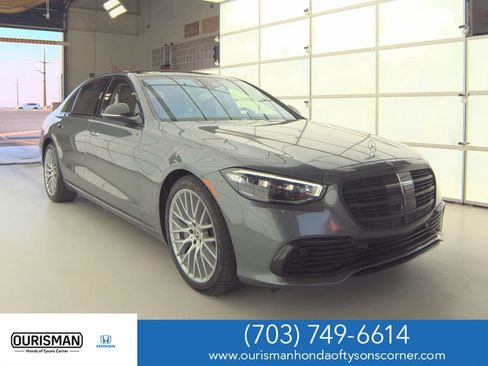 Used 2022 Mercedes-Benz S 580 4MATIC Sedan w/ 3D Technology Package image 1