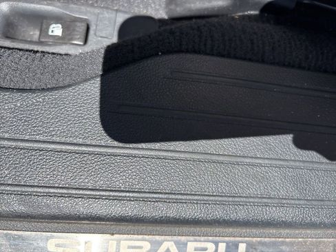 Used 2017 Subaru Outback 3.6R Limited image 13