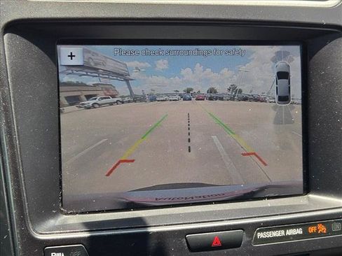 Used 2017 Ford Explorer XLT w/ Equipment Group 202A FWD image 13