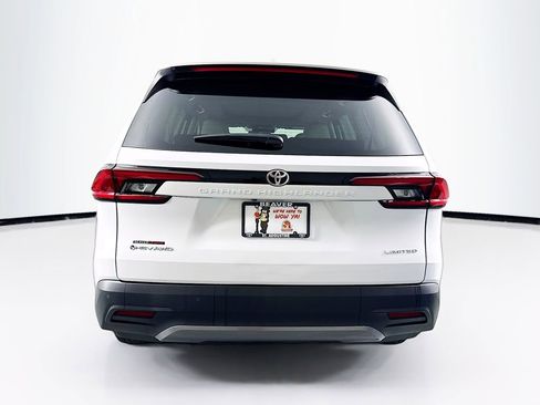 Used 2025 Toyota Grand Highlander AWD Hybrid image 8