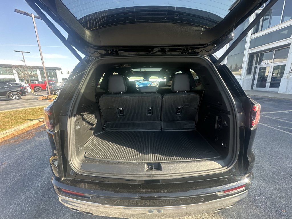 Used 2024 GMC Acadia Denali AWD/4WD image 27