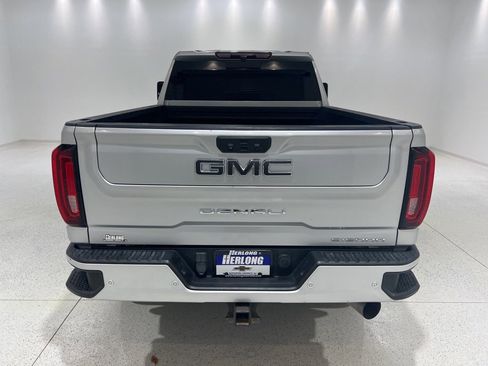 Used 2022 GMC Sierra 2500 Denali image 3