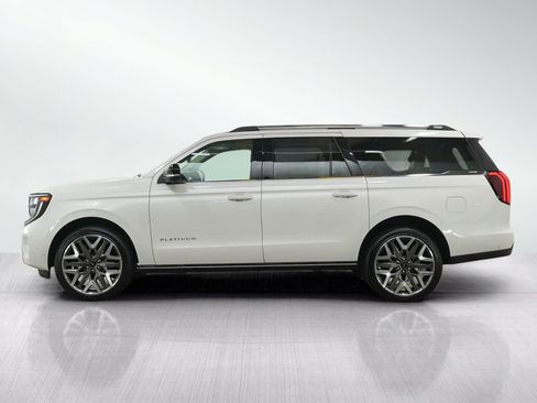 Used 2025 Ford Expedition Max Platinum w/ Platinum Ultimate Package AWD/4WD image 2