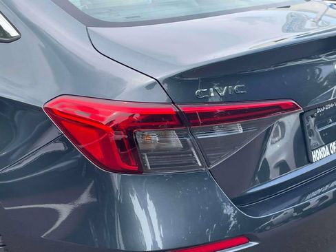 Used 2024 Honda Civic LX image 9