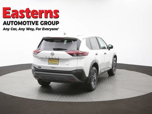 Used 2023 Nissan Rogue S AWD/4WD image 39