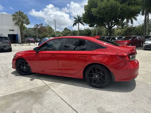 Used 2023 Honda Civic Sport image 17