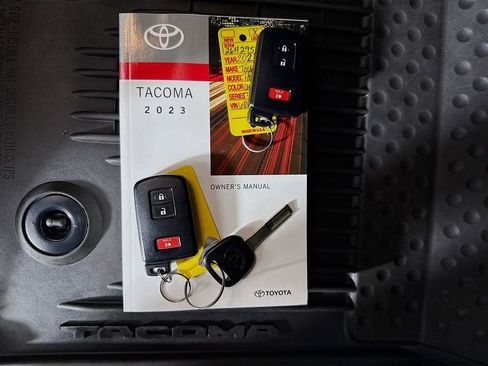 Certified 2023 Toyota Tacoma TRD Off-Road w/ TRD Premium Off Road Package image 36