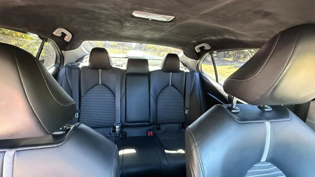 Used 2021 Toyota Camry SE FWD image 14