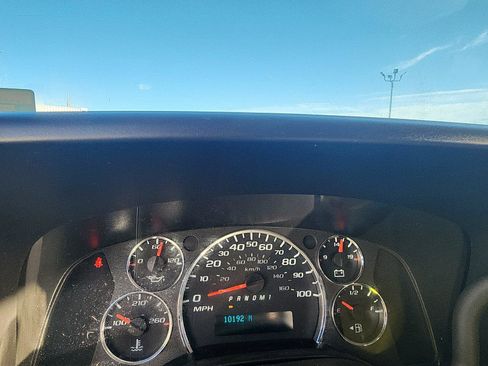 Used 2024 Chevrolet Express 2500 w/ Driver Convenience Package image 13