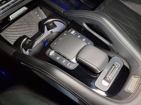 Used 2025 Mercedes-Benz GLS 63 AMG 4MATIC image 6