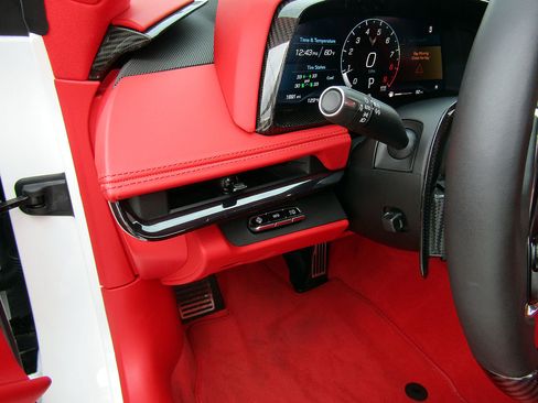 Used 2025 Chevrolet Corvette Z06 w/ Z07 Performance Package image 15