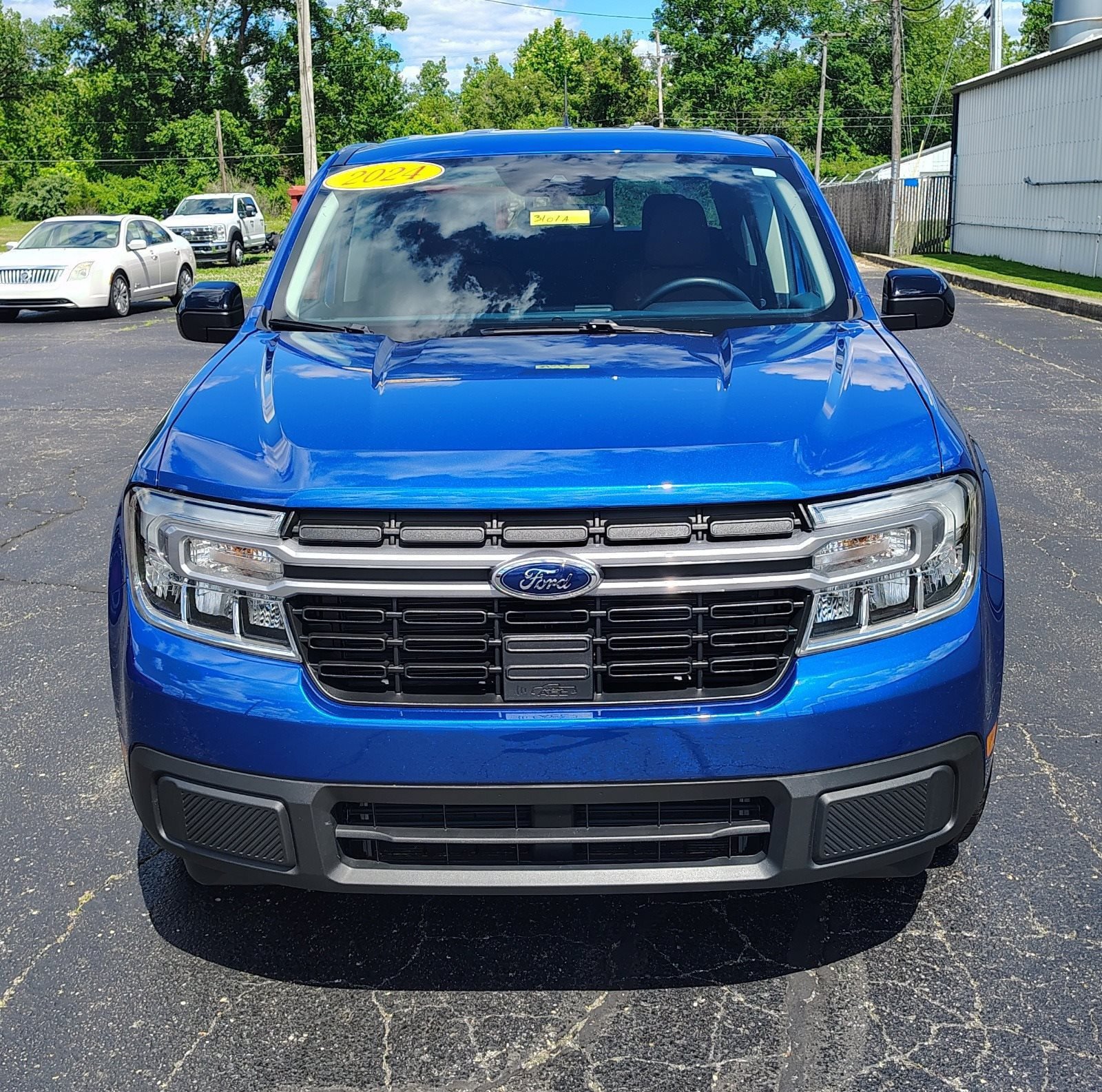 Used 2024 Ford Maverick Lariat FWD image 2