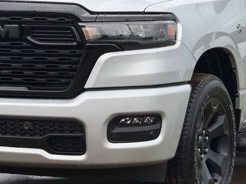 New 2026 RAM 1500 Express AWD/4WD image 11