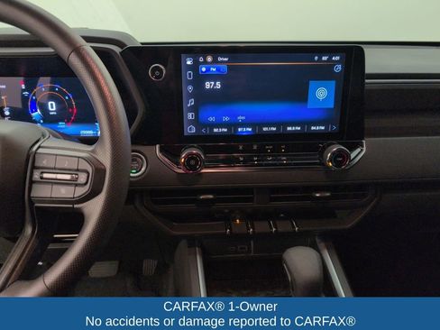 Used 2023 Chevrolet Colorado Trail Boss w/ Technology Package image 17