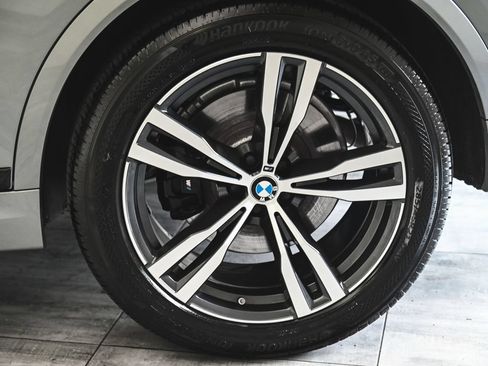 Used 2023 BMW X7 xDrive40i w/ Executive Package AWD/4WD image 7